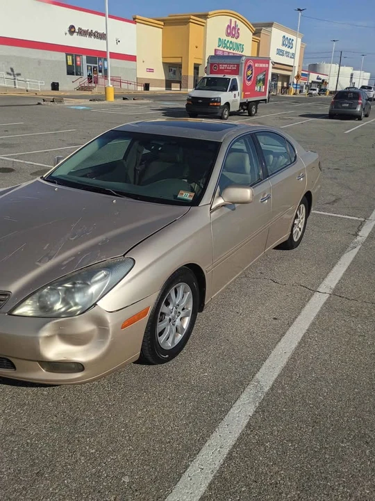 2003 Lexus ES 4th Gen - Image 3 of 5