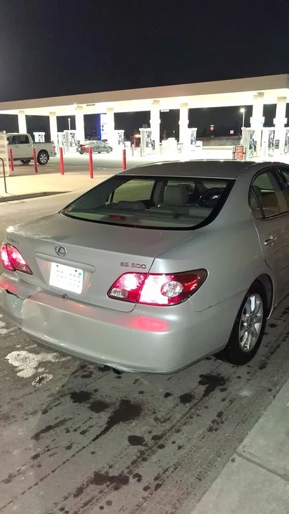2003 Lexus ES 4th Gen - Image 5 of 10