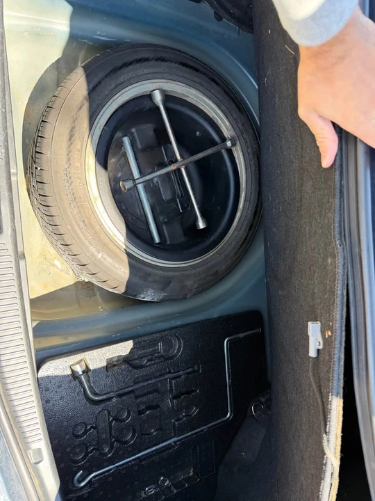 2003 Lexus ES 4th Gen - Image 14 of 17
