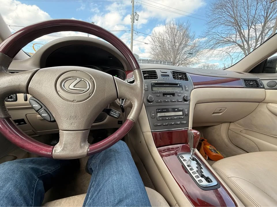 2003 Lexus ES 4th Gen - Image 17 of 20