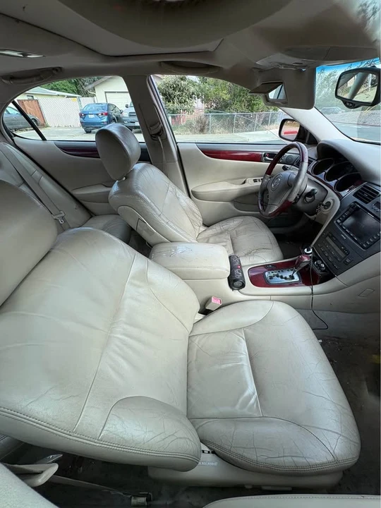 2003 Lexus ES 4th Gen - Image 3 of 4