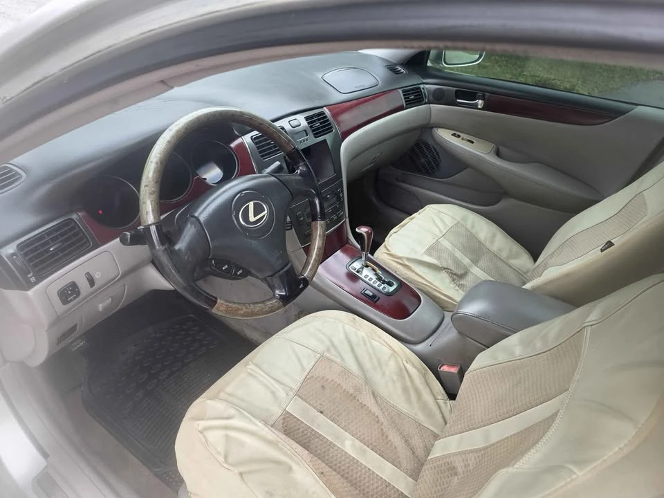 2003 Lexus ES 4th Gen - Image 6 of 6