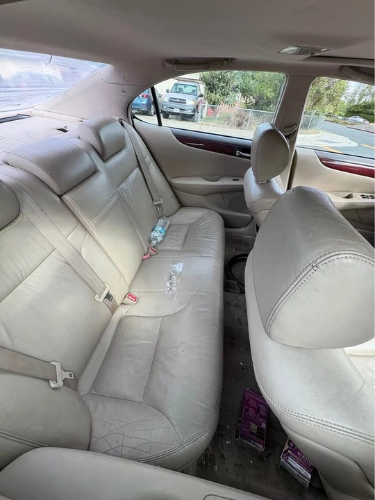 2003 Lexus ES 4th Gen - Image 4 of 4