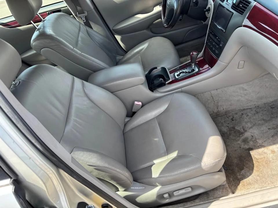 2003 Lexus ES 4th Gen - Image 10 of 15