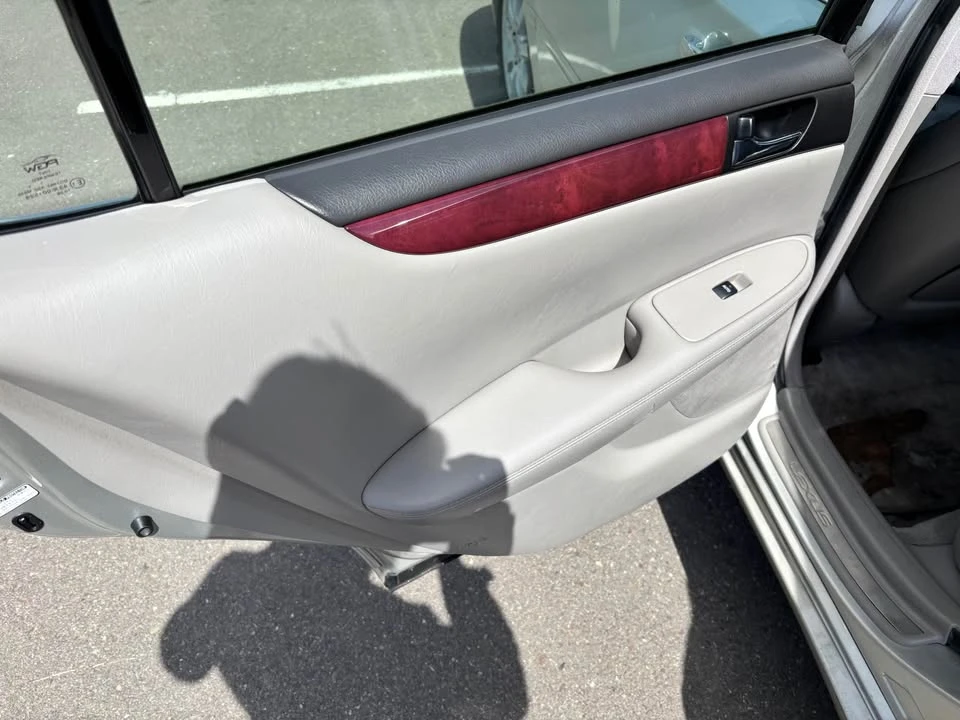 2003 Lexus ES 4th Gen - Image 9 of 15