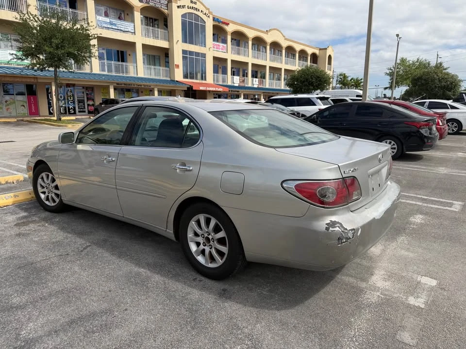 2003 Lexus ES 4th Gen - Image 3 of 8