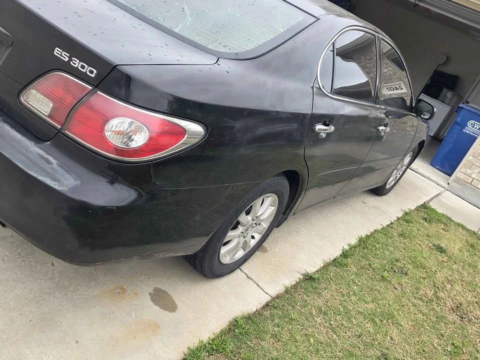 2003 Lexus ES 4th Gen - Image 2 of 11