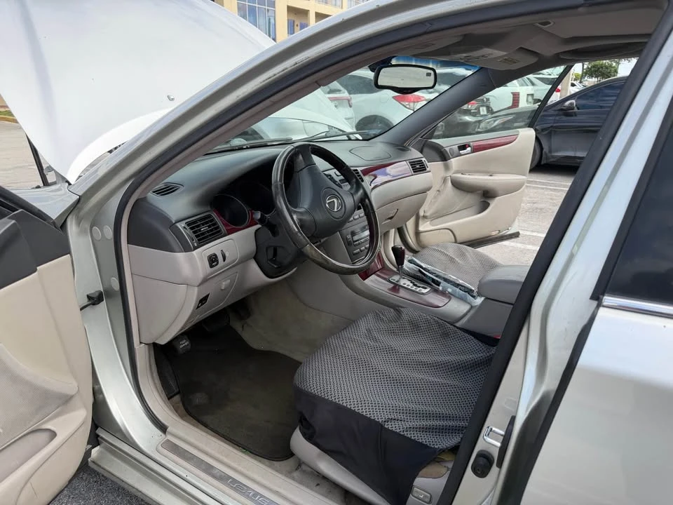 2003 Lexus ES 4th Gen - Image 6 of 8