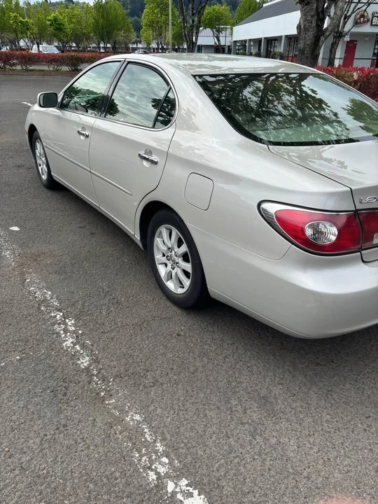 2003 Lexus ES 4th Gen - Image 5 of 6