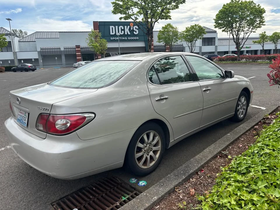2003 Lexus ES 4th Gen - Image 2 of 6