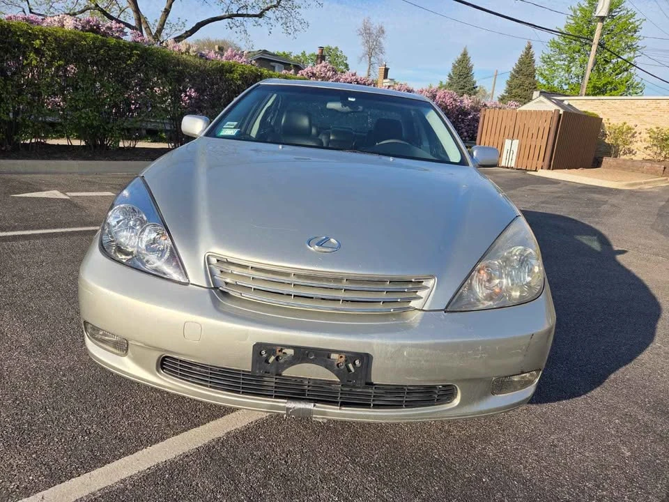 2003 Lexus ES 4th Gen - Image 2 of 10