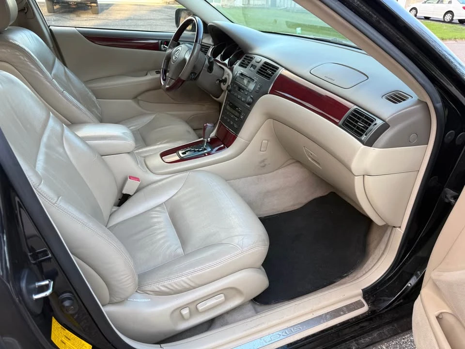 2003 Lexus ES 4th Gen - Image 6 of 8