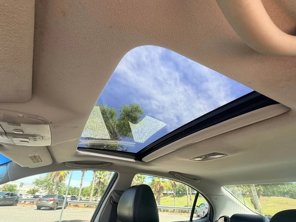 2003 Lexus ES 4th Gen - Image 12 of 17