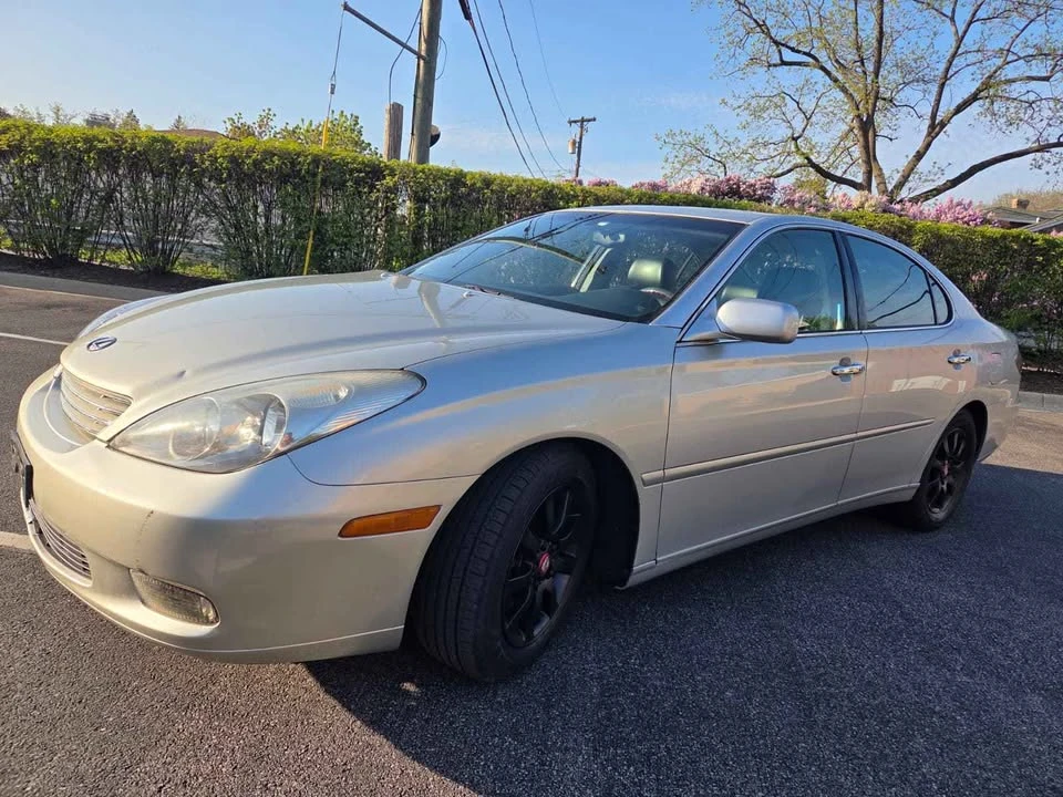 2003 Lexus ES 4th Gen - Image 9 of 10