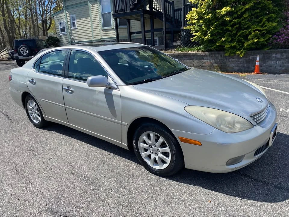 2003 Lexus ES 4th Gen - Image 6 of 11