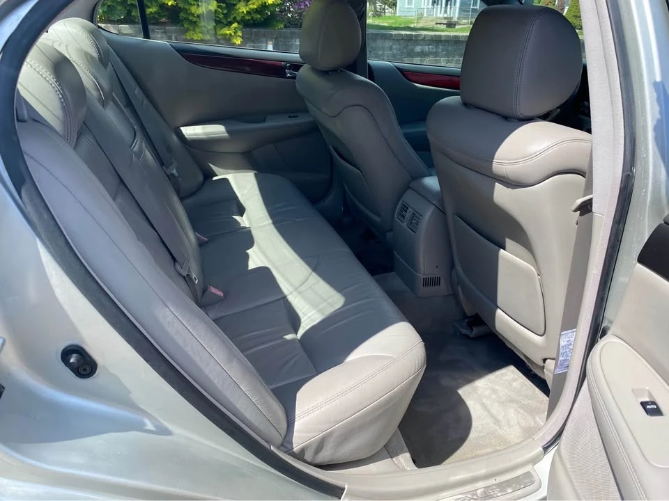 2003 Lexus ES 4th Gen - Image 8 of 11