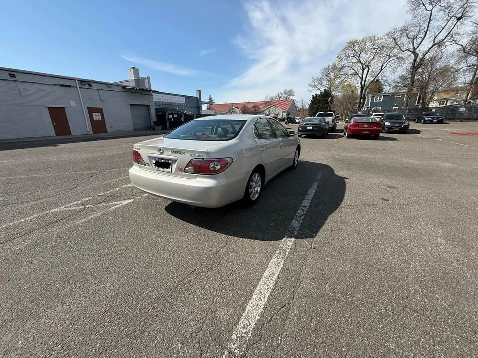 2003 Lexus ES 4th Gen - Image 5 of 13