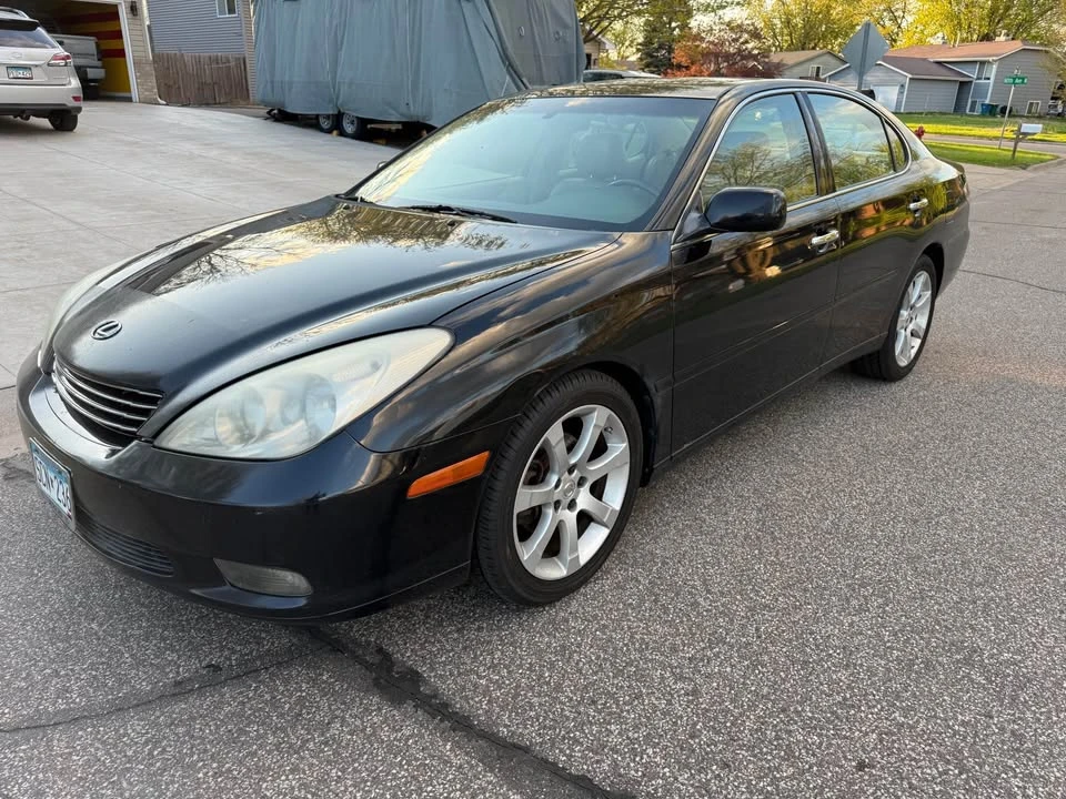 2003 Lexus ES 4th Gen - Image 2 of 8