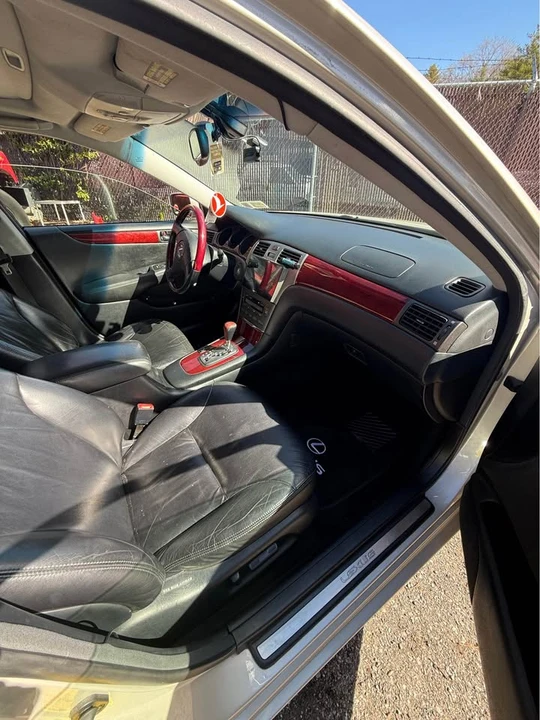 2003 Lexus ES 4th Gen - Image 11 of 13