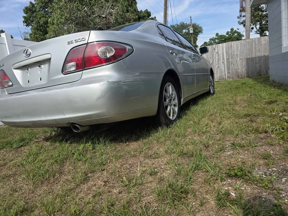 2003 Lexus ES 4th Gen - Image 3 of 6