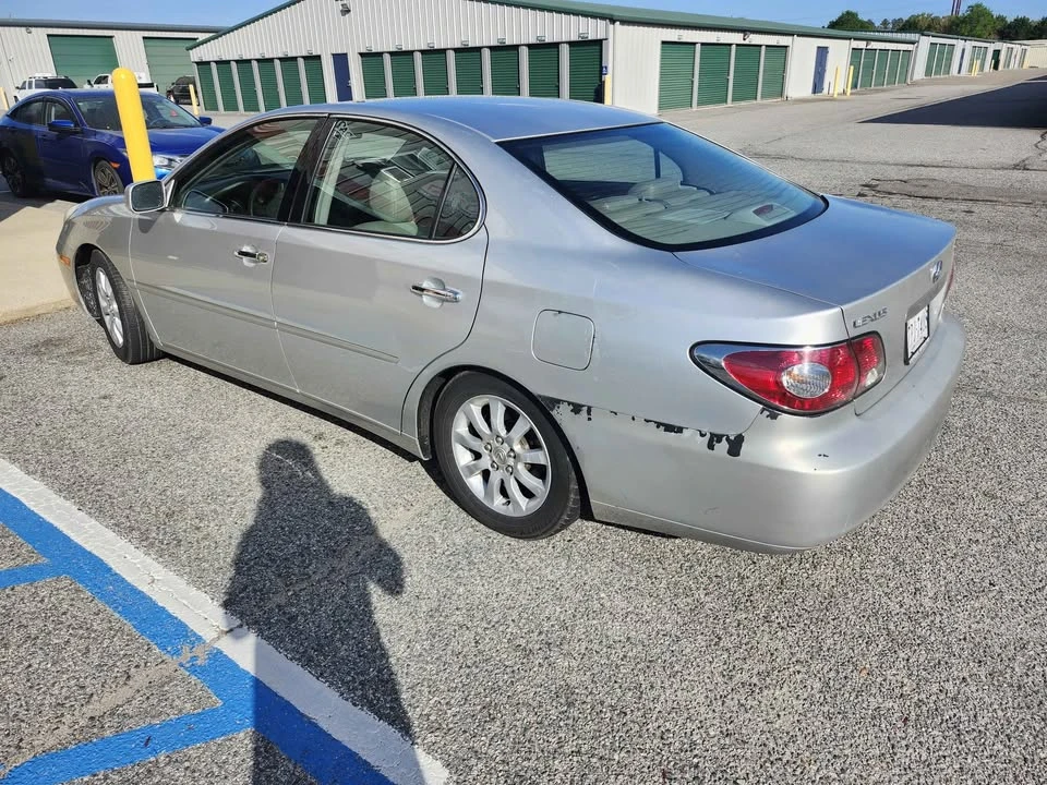 2003 Lexus ES 4th Gen - Image 2 of 9