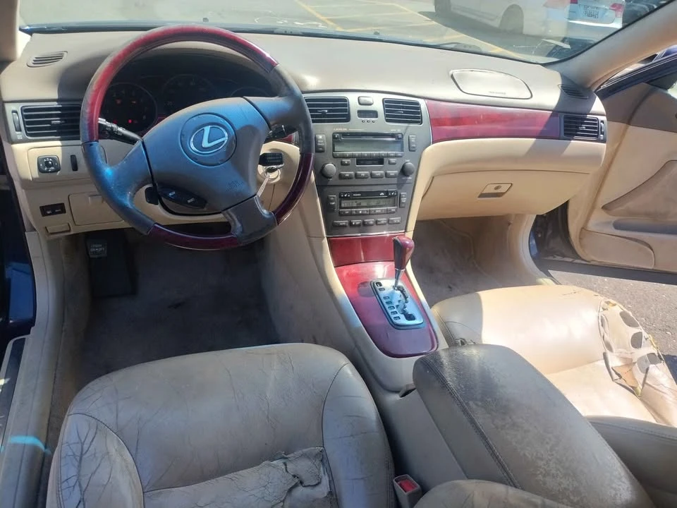 2003 Lexus ES 4th Gen - Image 9 of 9