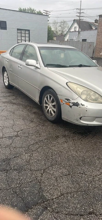 2003 Lexus ES 4th Gen - Image 2 of 4