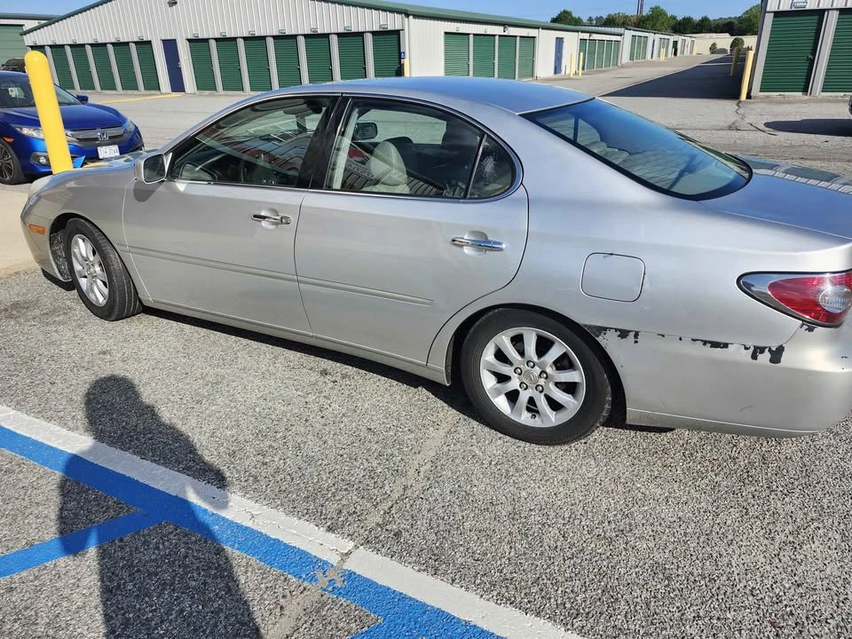 2003 Lexus ES 4th Gen - Image 5 of 9