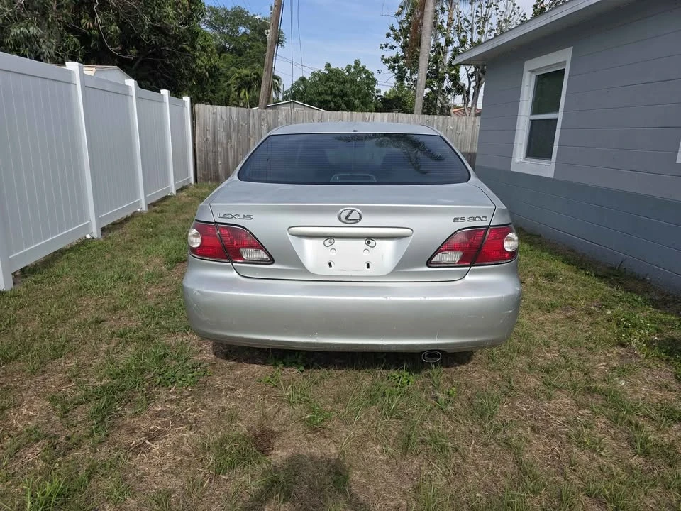 2003 Lexus ES 4th Gen - Image 6 of 6