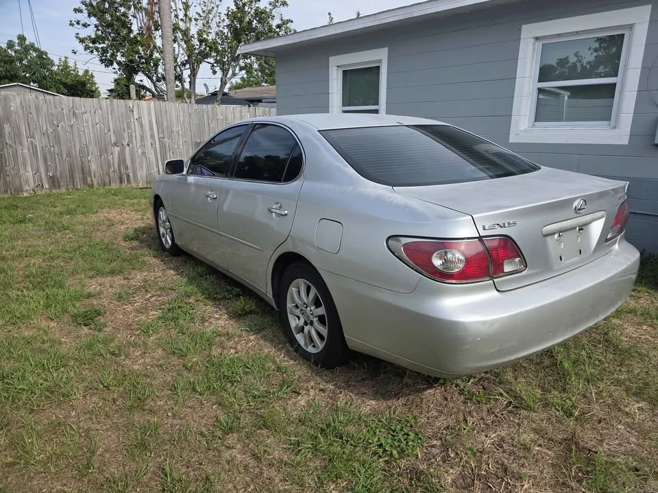 2003 Lexus ES 4th Gen - Image 2 of 6