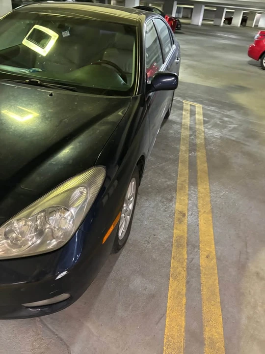 2003 Lexus ES 4th Gen - Image 2 of 4
