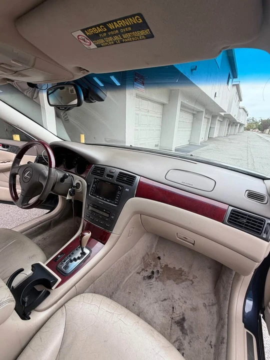 2003 Lexus ES 4th Gen - Image 12 of 13