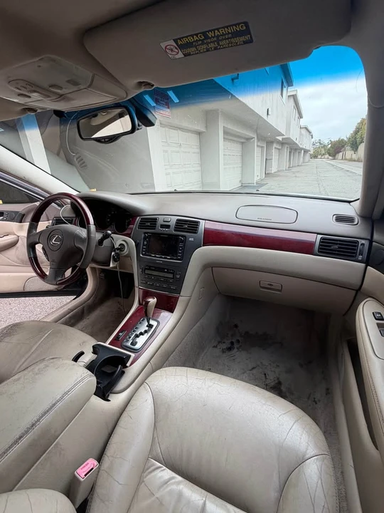 2003 Lexus ES 4th Gen - Image 11 of 13