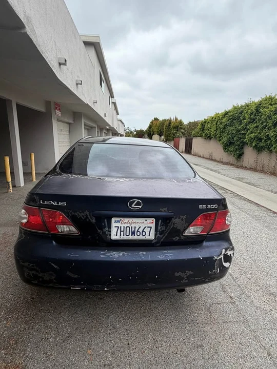 2003 Lexus ES 4th Gen - Image 3 of 13