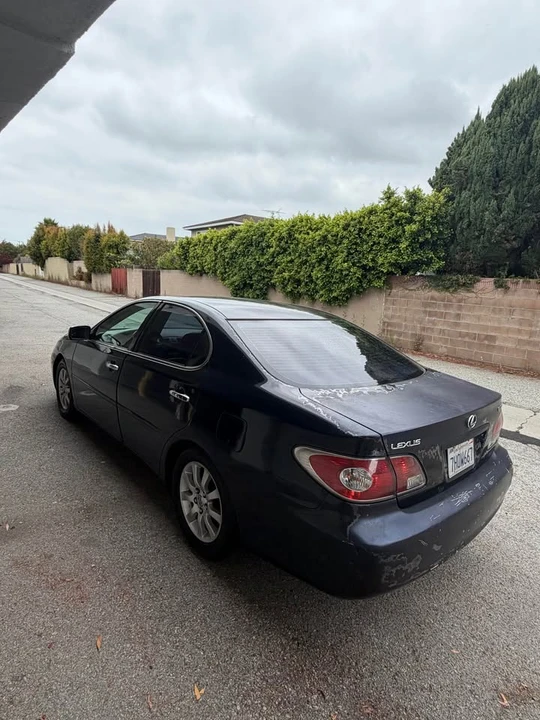 2003 Lexus ES 4th Gen - Image 2 of 13