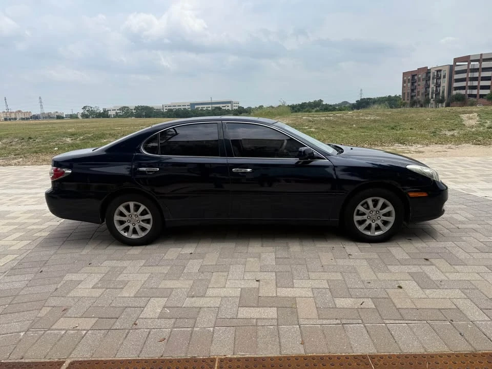 2003 Lexus ES 4th Gen - Image 7 of 12