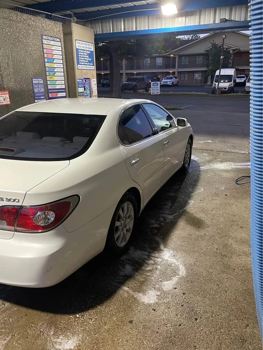 2003 Lexus ES 4th Gen - Image 3 of 10