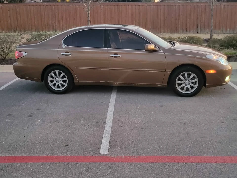 2003 Lexus ES 4th Gen - Image 4 of 7