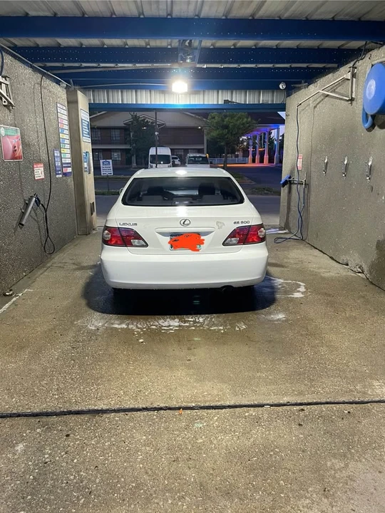 2003 Lexus ES 4th Gen - Image 2 of 10