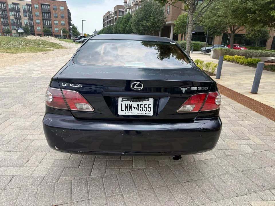2003 Lexus ES 4th Gen - Image 5 of 12