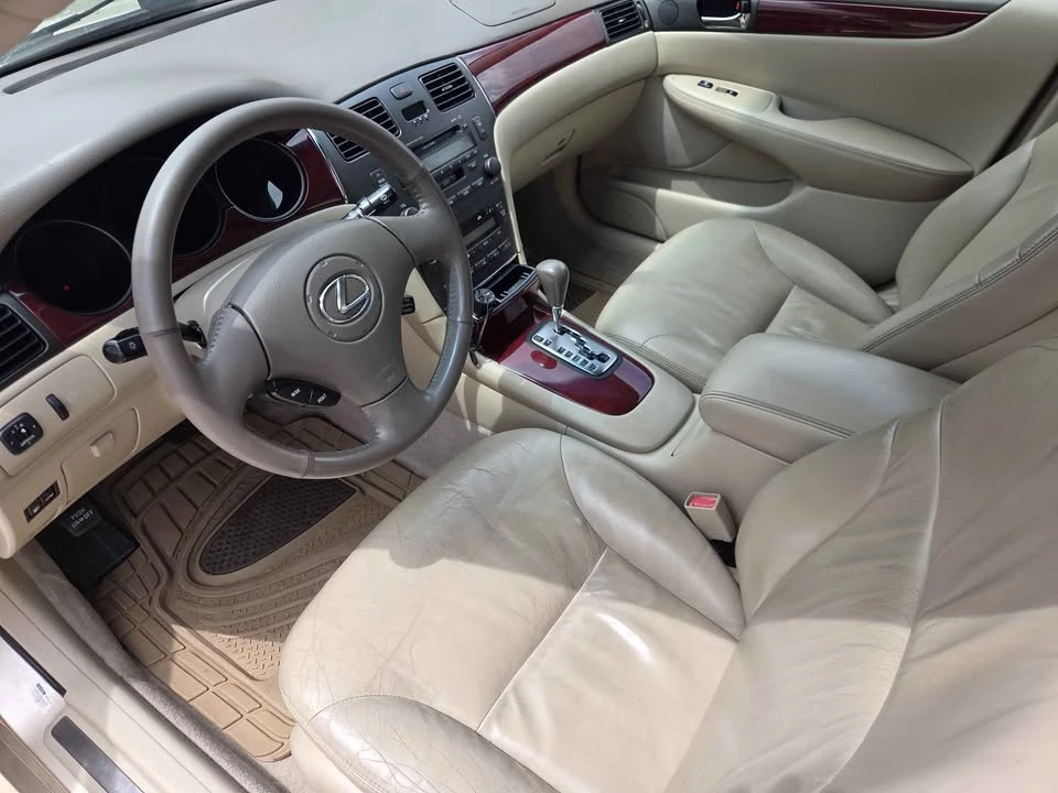 2003 Lexus ES 4th Gen - Image 3 of 9