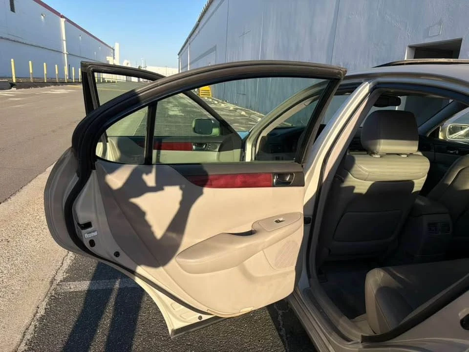 2003 Lexus ES 4th Gen - Image 2 of 15