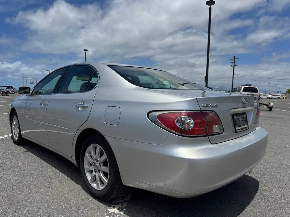 2003 Lexus ES 4th Gen - Image 9 of 18
