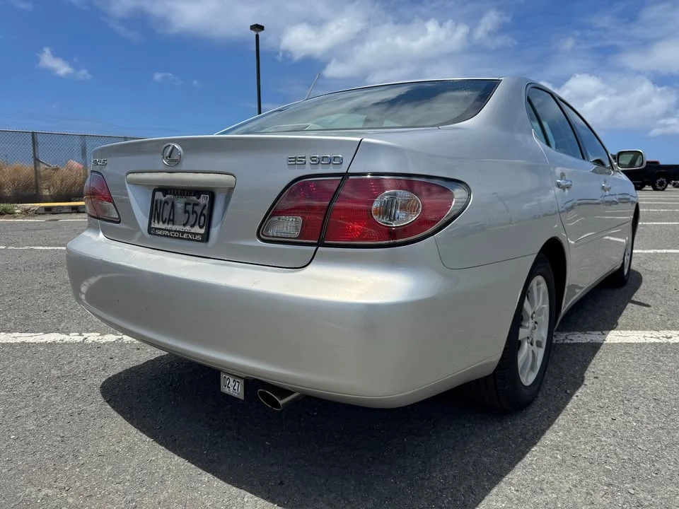 2003 Lexus ES 4th Gen - Image 7 of 18