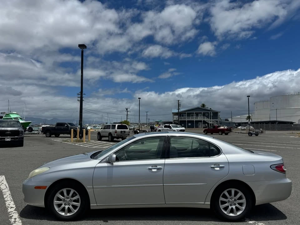 2003 Lexus ES 4th Gen - Image 10 of 18