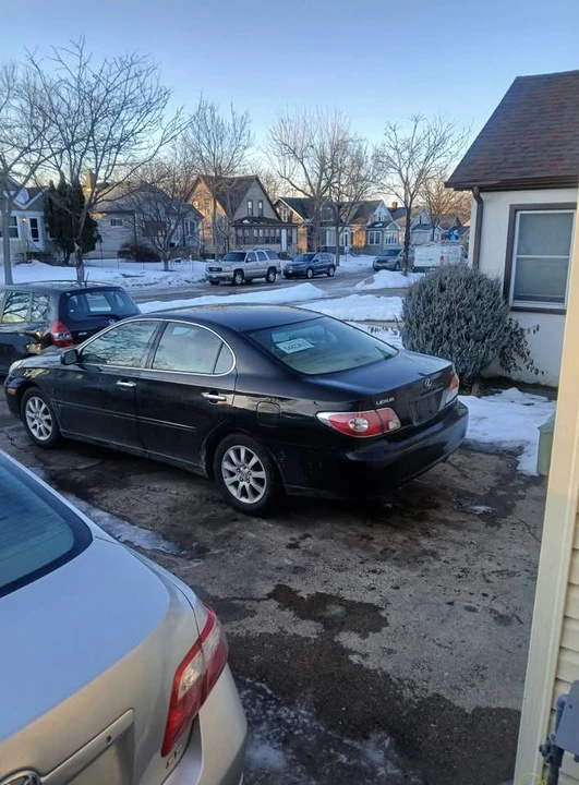 2003 Lexus ES 3rd Gen - Image 9 of 19