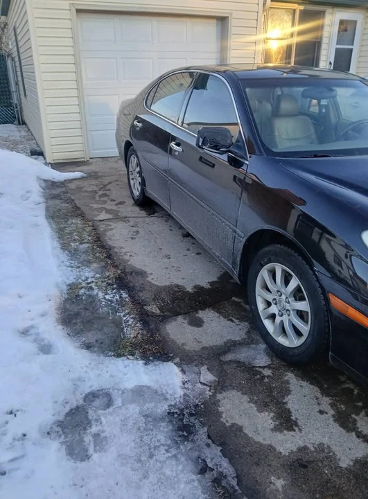 2003 Lexus ES 3rd Gen - Image 5 of 19