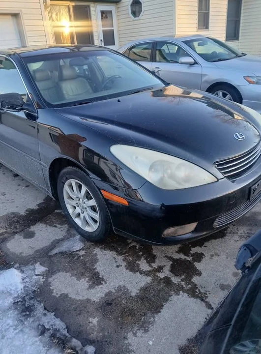 2003 Lexus ES 3rd Gen - Image 4 of 19