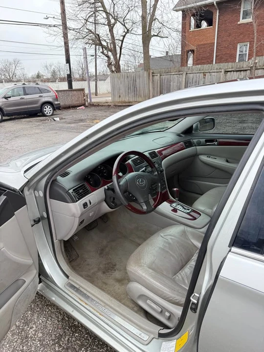 2003 Lexus ES 4th Gen - Image 6 of 16