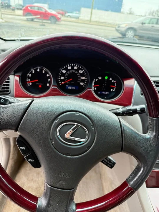 2003 Lexus ES 4th Gen - Image 8 of 16